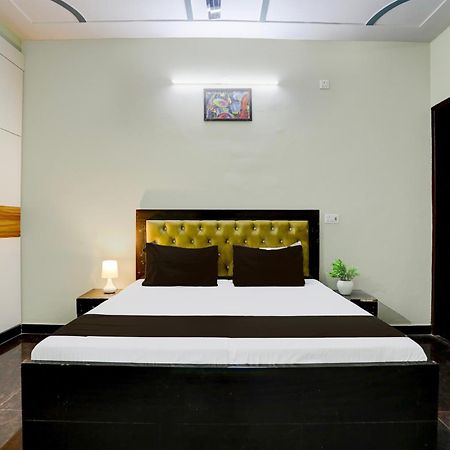 Hotel O Grand Epic Inn Noida Exteriör bild