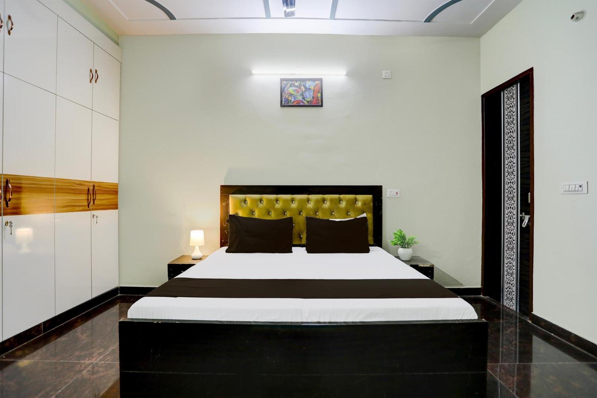 Hotel O Grand Epic Inn Noida Exteriör bild